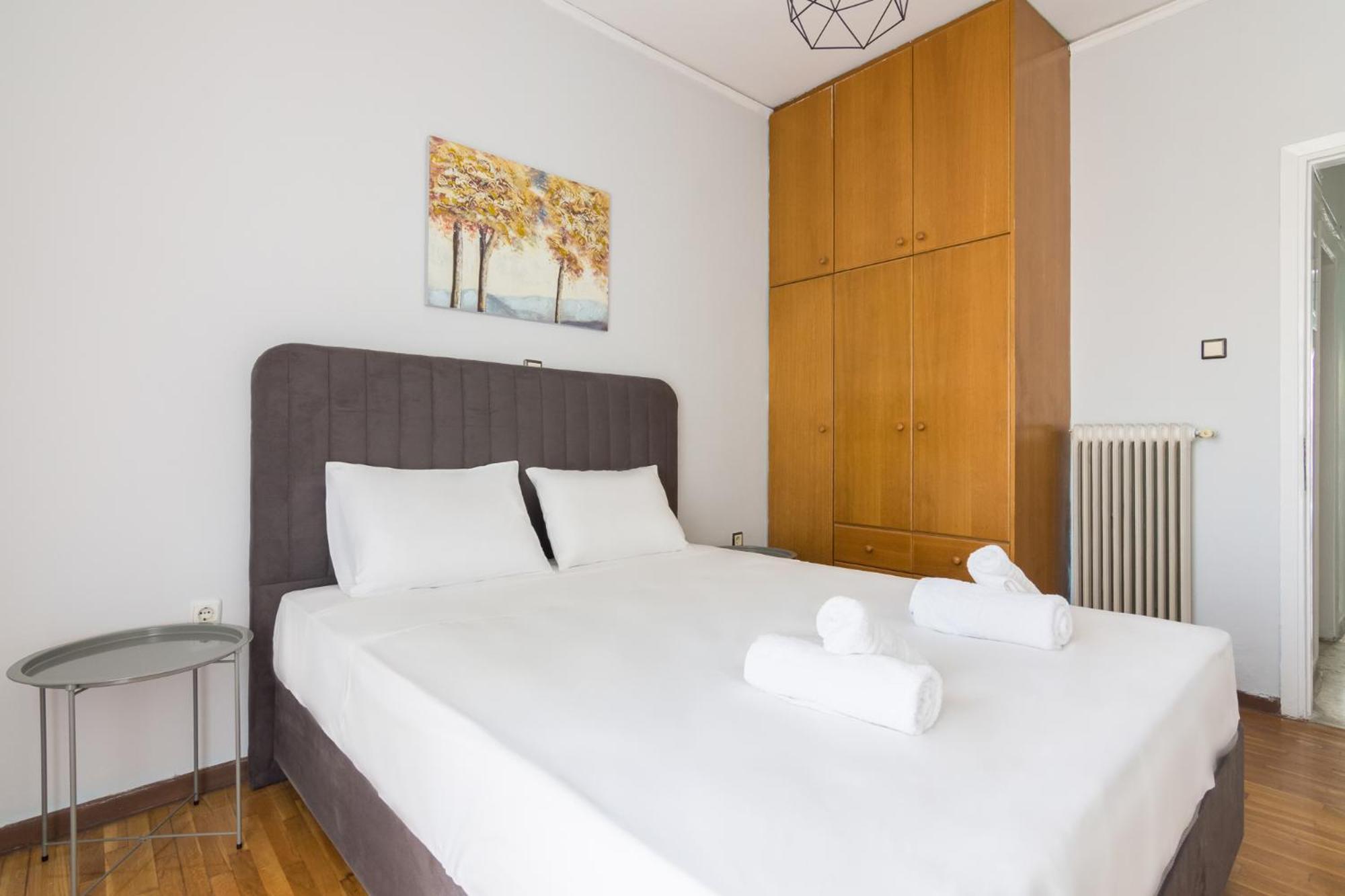 Classic 2bd Apartment *