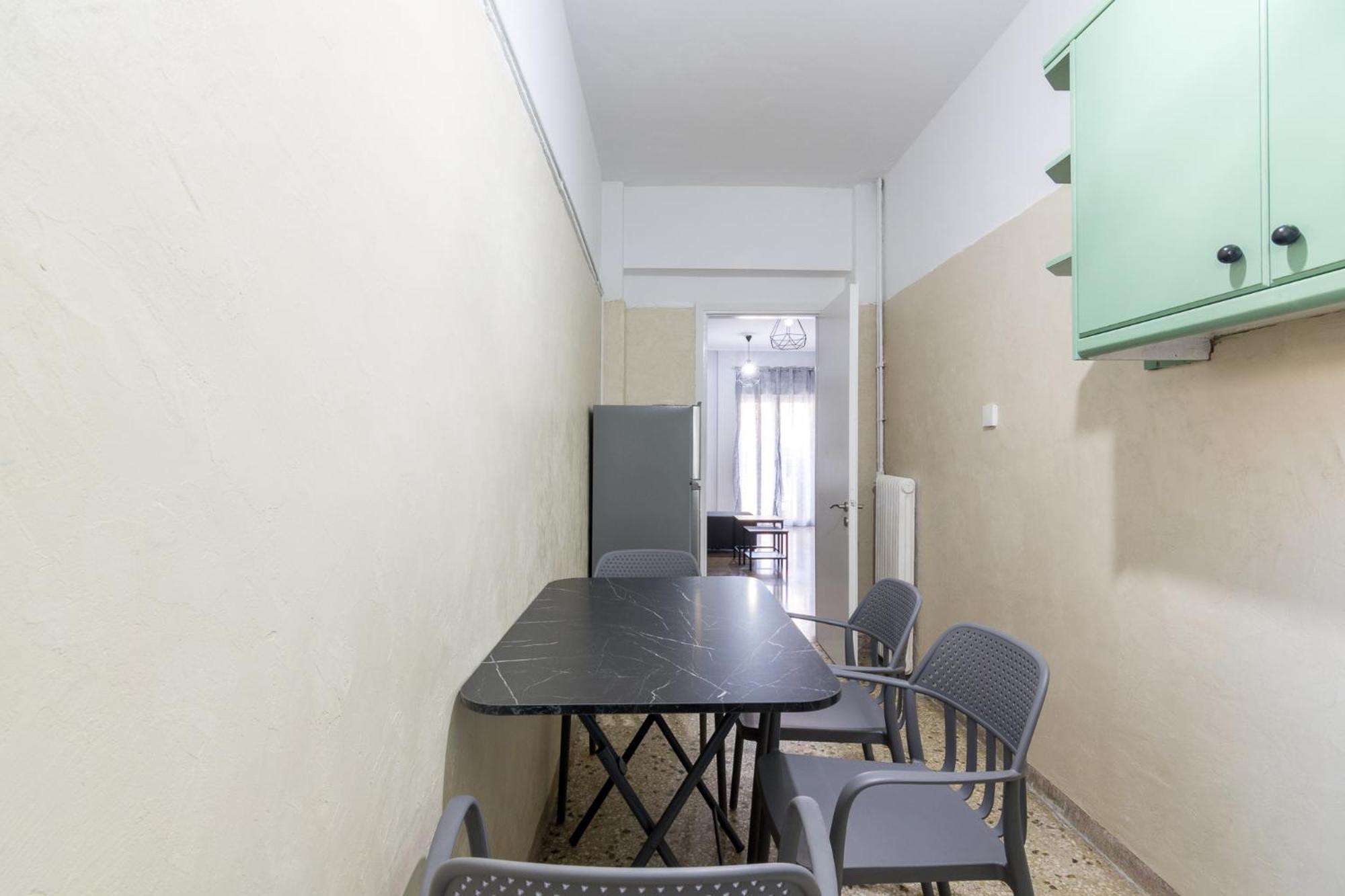 Classic 2bd Apartment Athens